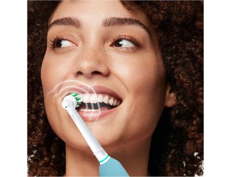 Szczoteczka elektryczna Oral-B Pro 700 610195 - 3