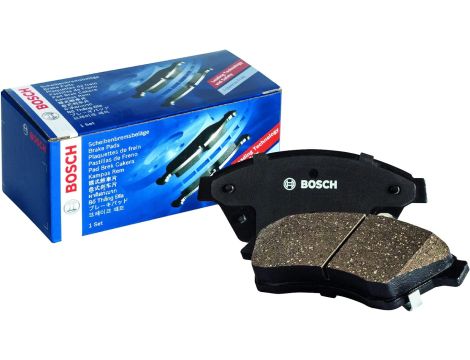 Bosch 0 986 494 715 Zestaw klocków hamulcowych - 2